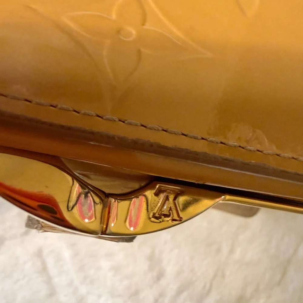 Louis Vuitton Yellow Monogram Vernis Wallet - Picture 15 of 16